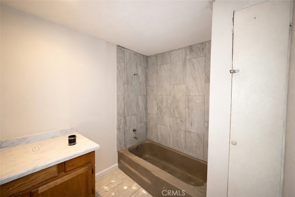 328 N Helena Property Photo 19