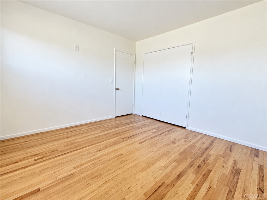 15234 Rayen Street D Property Photo 11