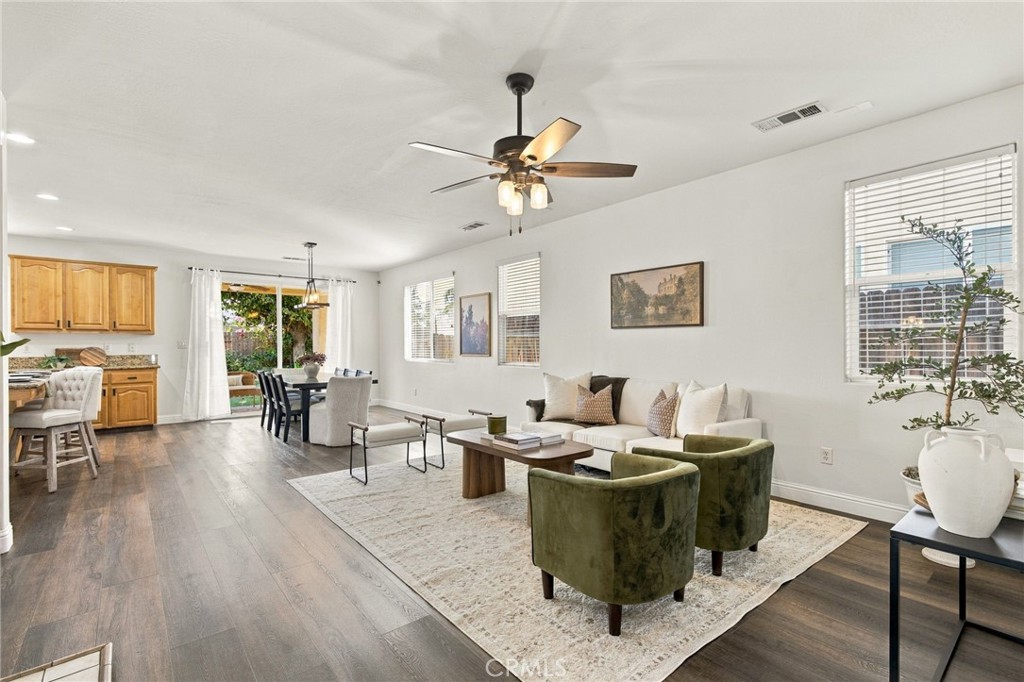 12507 Jacksonville Avenue Property Photo 3