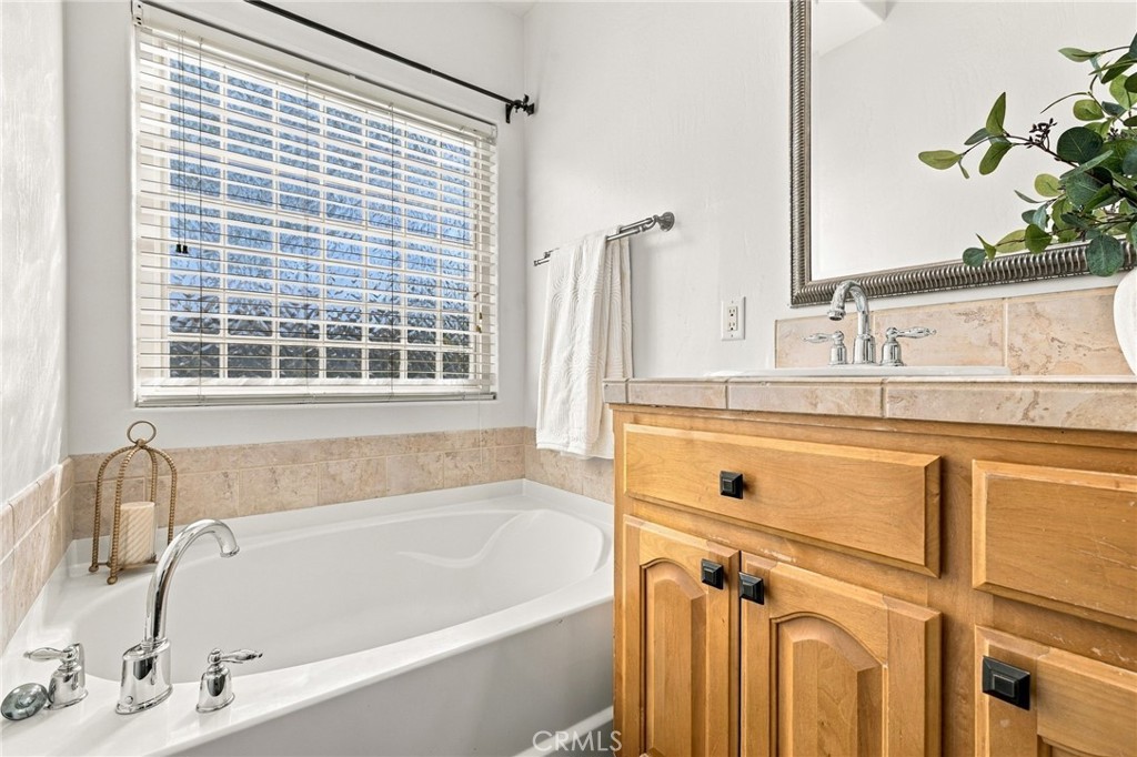 12507 Jacksonville Avenue Property Photo 25