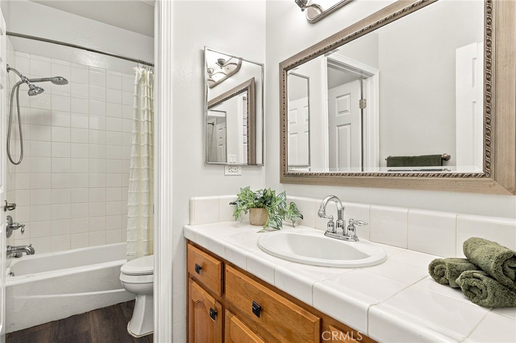 12507 Jacksonville Avenue Property Photo 29