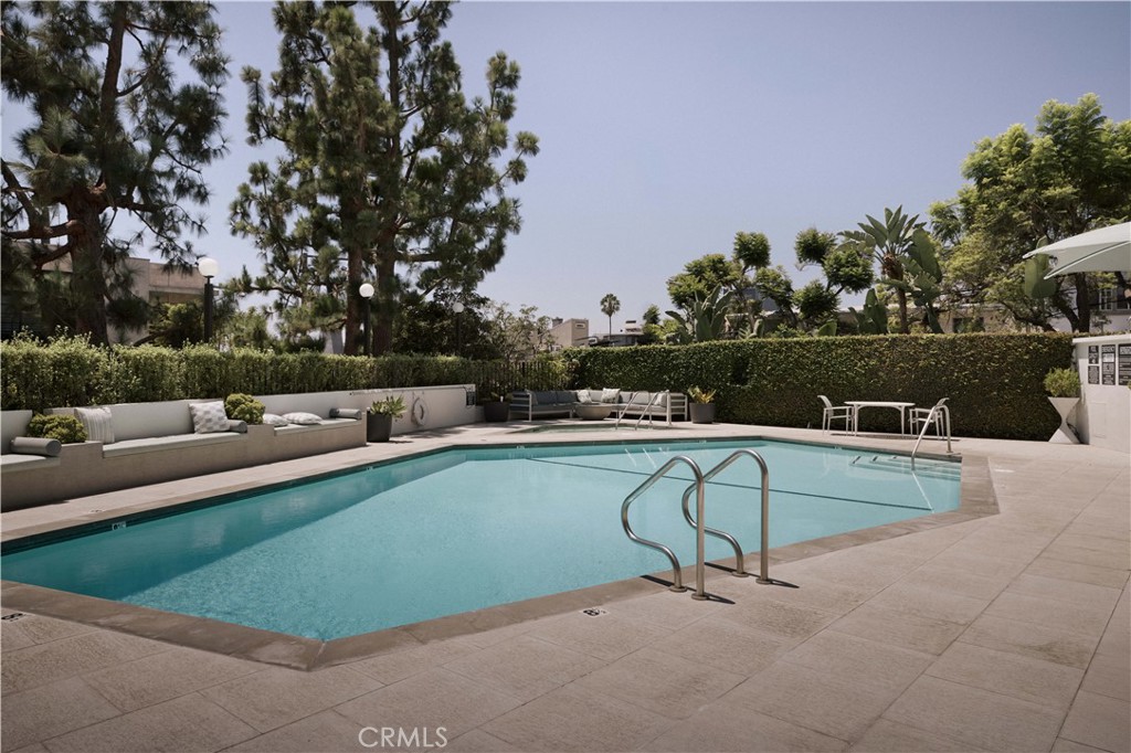 8787 Shoreham Drive 105 Property Photo 16