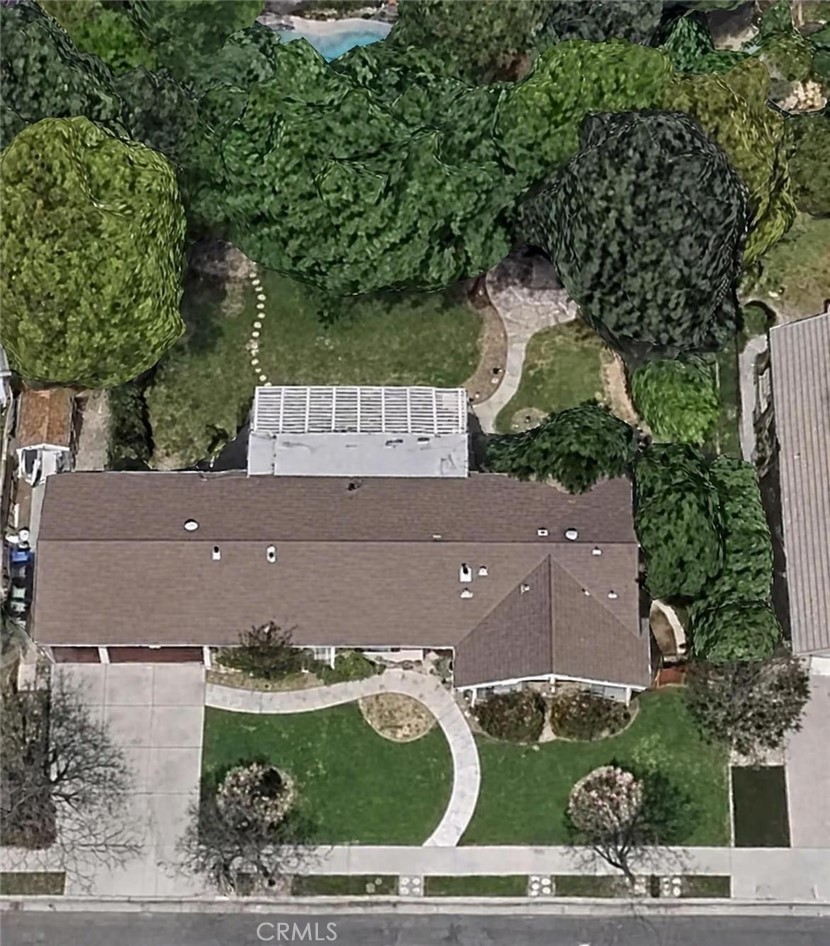 17315 Superior Street Property Photo 2