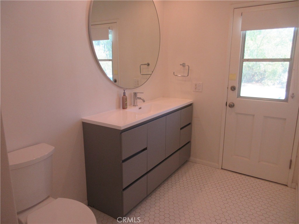 24300 Hatteras Street Property Photo 22