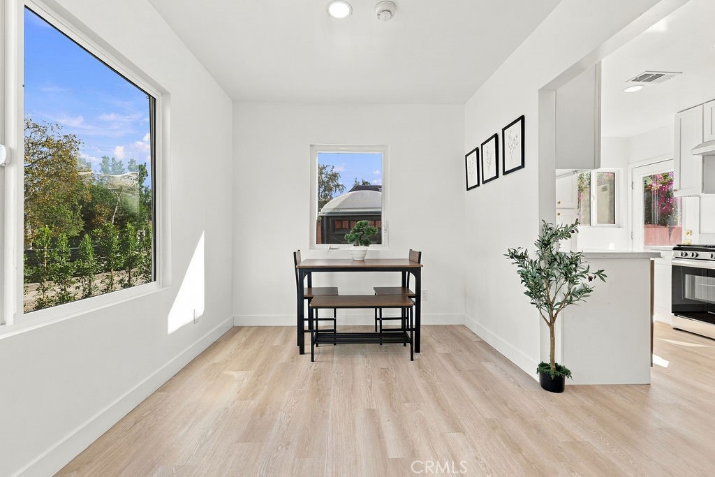 6225 Morella Property Photo 6