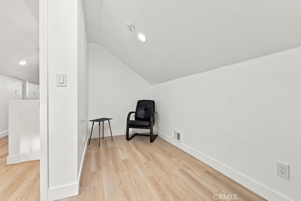 6225 Morella Property Photo 22