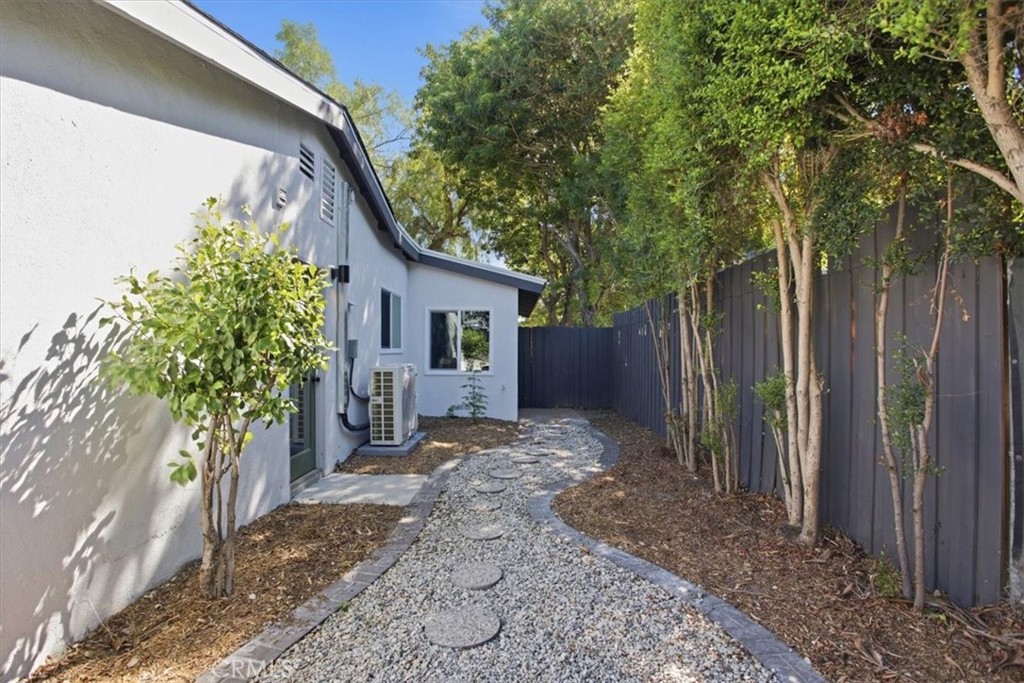 20629 Londelius Street Property Photo 32