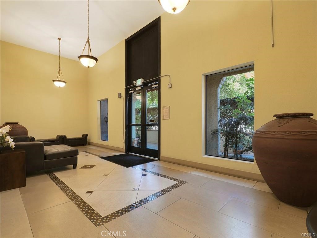 7300 Franklin Avenue 354 Property Photo 16