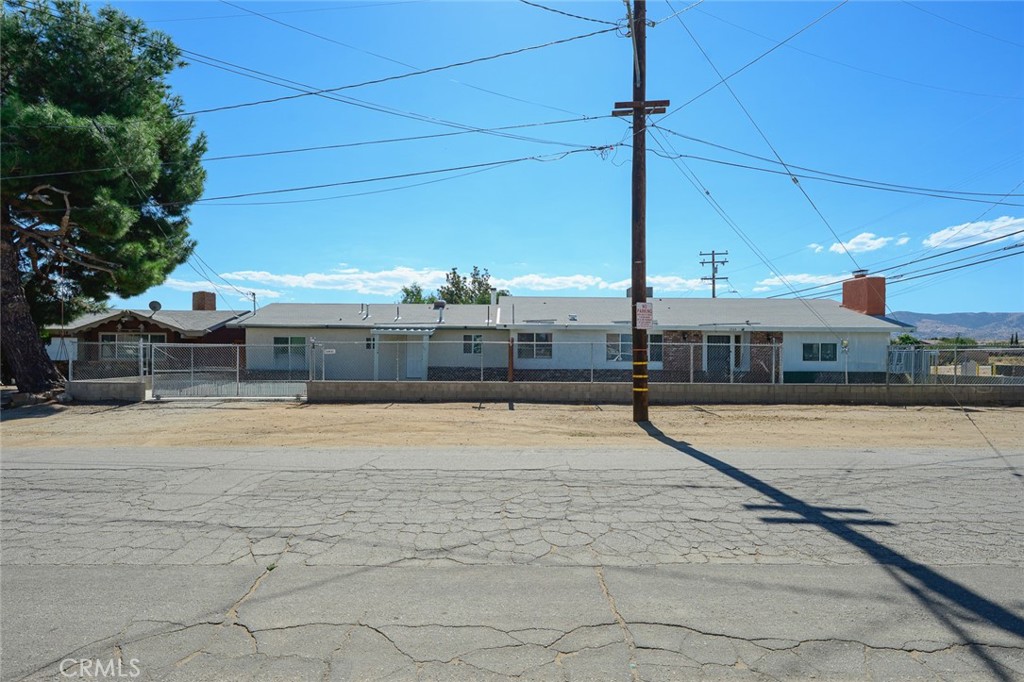 1204 E Avenue Q4 Property Photo 4