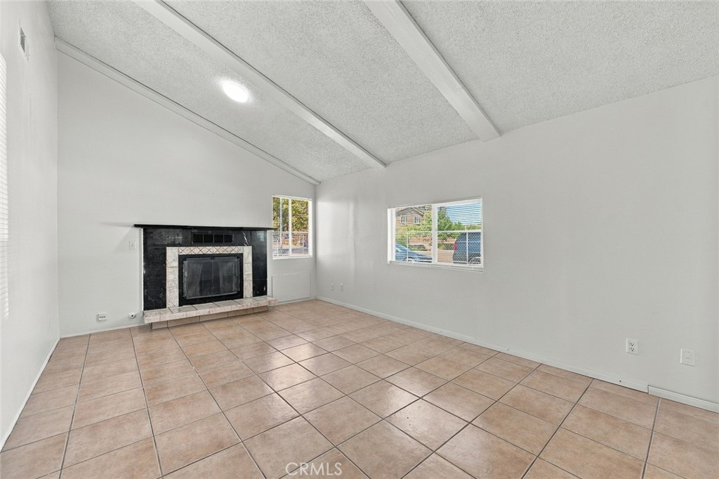 1204 E Avenue Q4 Property Photo 7