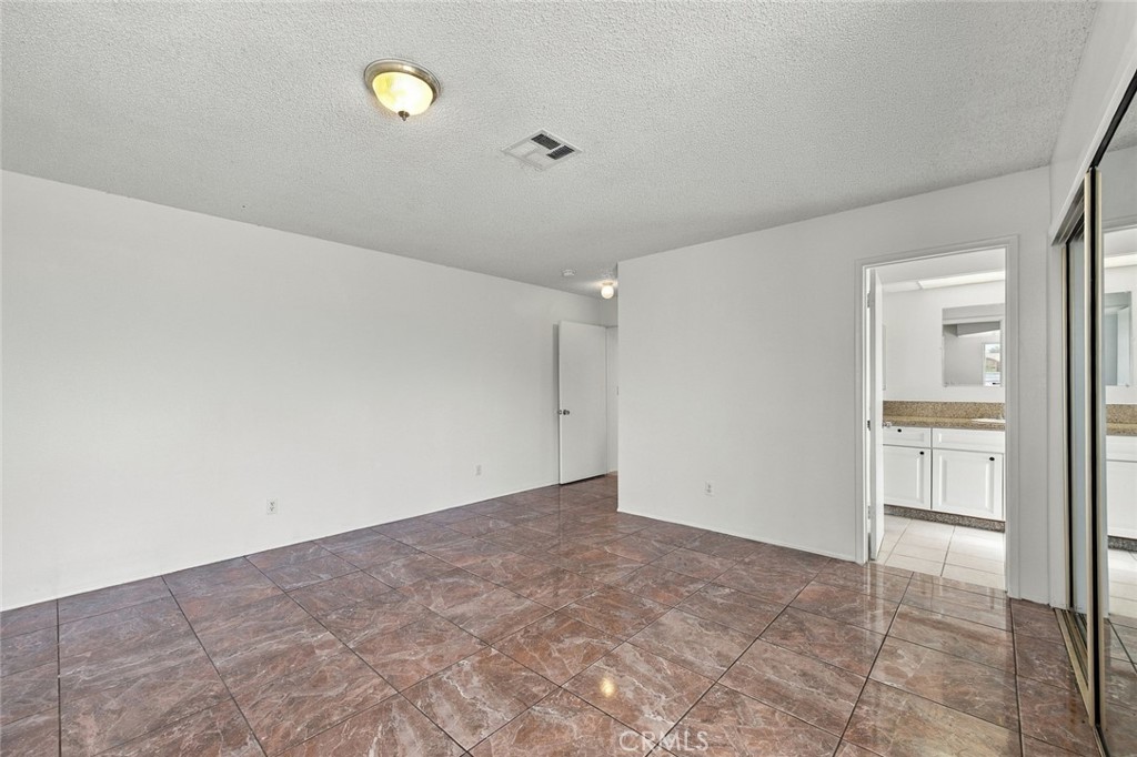 1204 E Avenue Q4 Property Photo 22