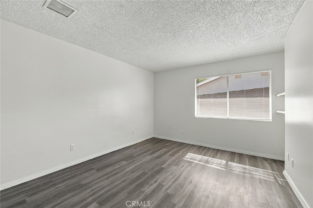 1204 E Avenue Q4 Property Photo 33