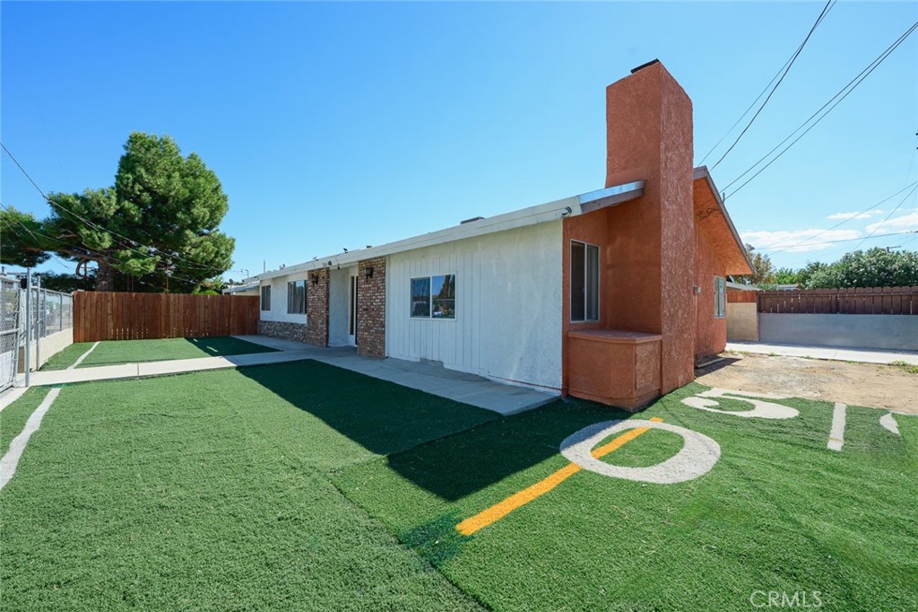 1204 E Avenue Q4 Property Photo 38