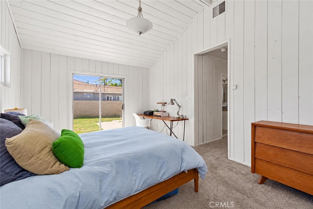 8944 Darby Avenue Property Photo 17