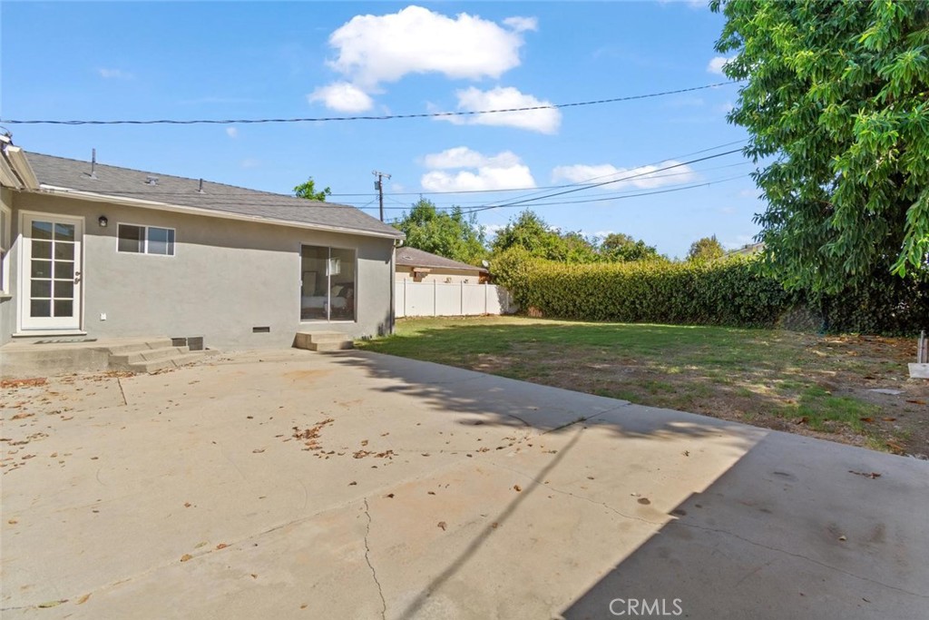 8944 Darby Avenue Property Photo 23