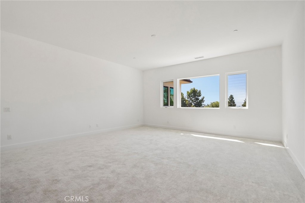 20580 Edgewood Court Property Photo 17