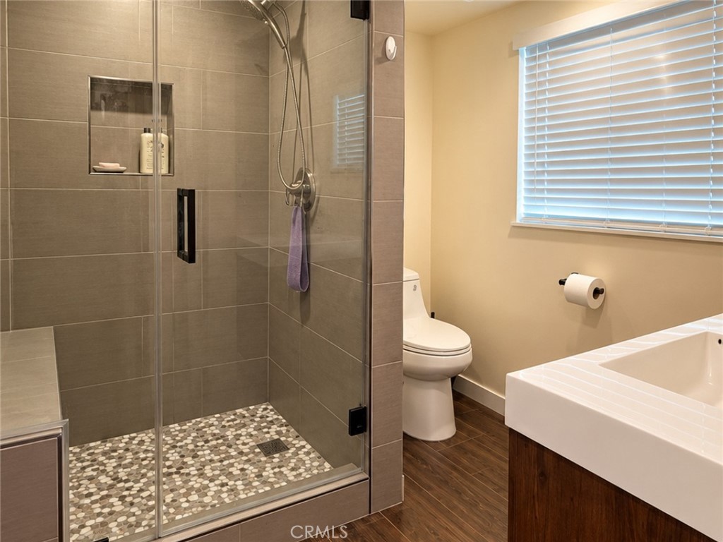 483 Castac View Property Photo 20