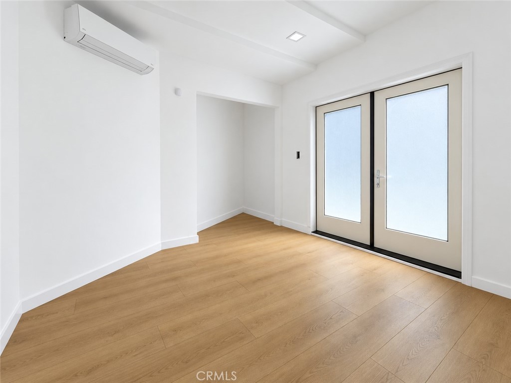 22828 Hartland Street Property Photo 30