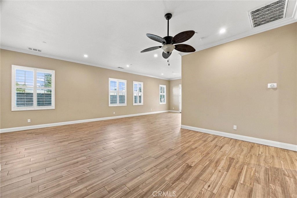 6019 Dubois Place Property Photo 7