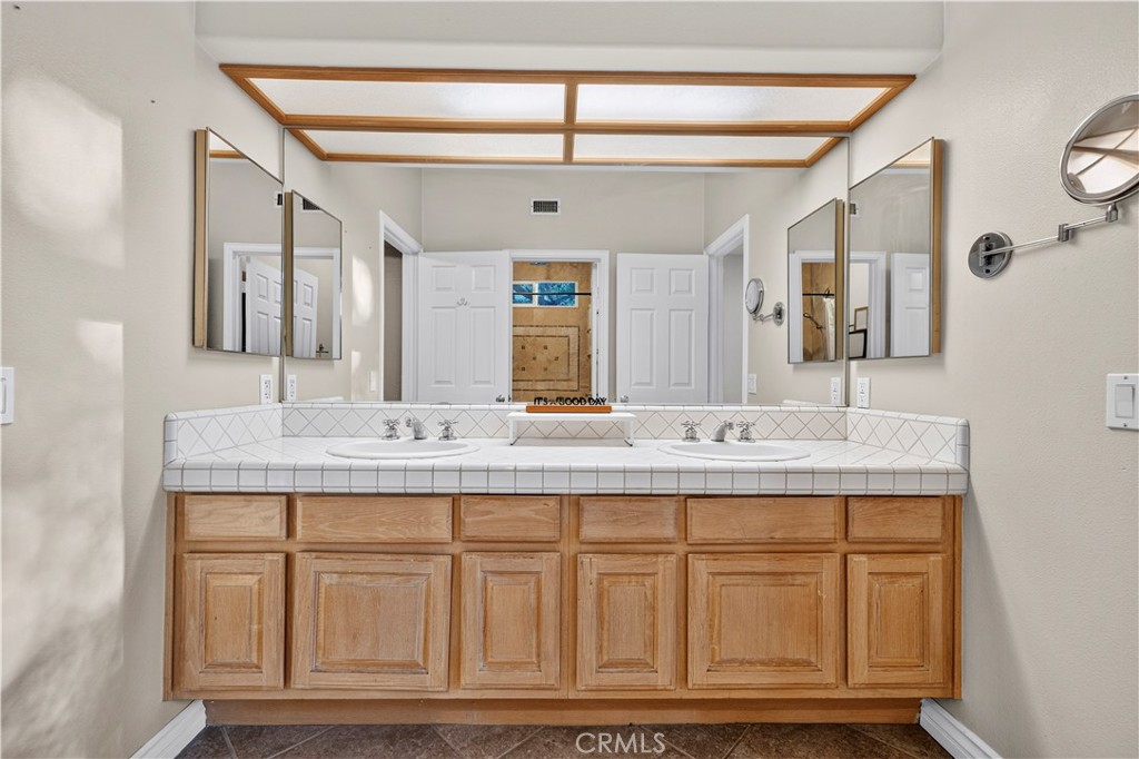 24611 Brittany Property Photo 29