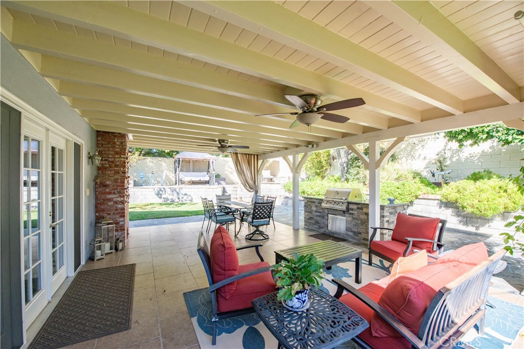1546 Deodora Street Property Photo 21