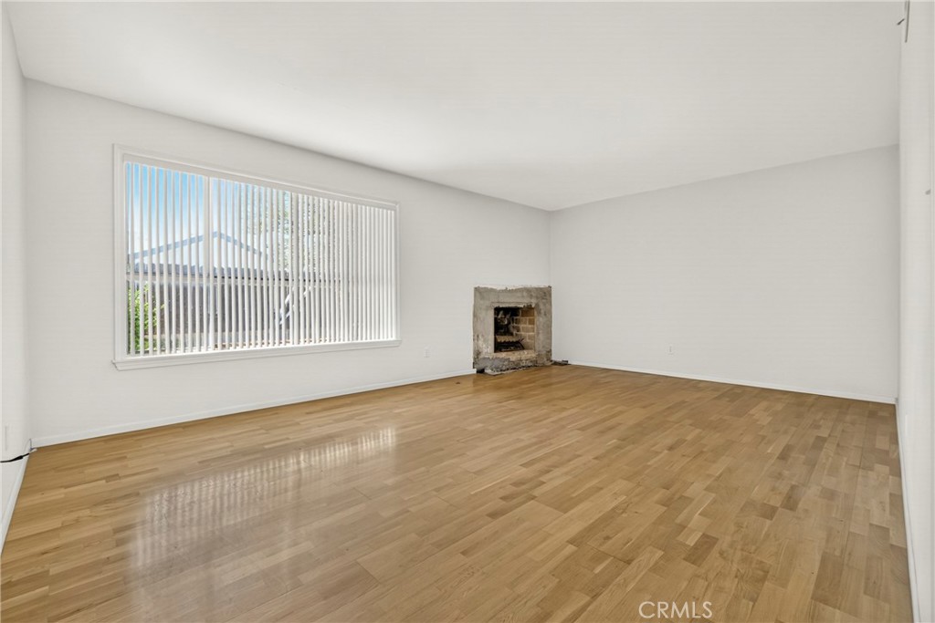 9501 Lubao Avenue Property Photo 18