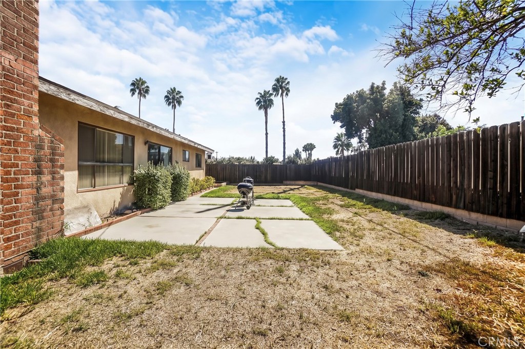 9501 Lubao Avenue Property Photo 32