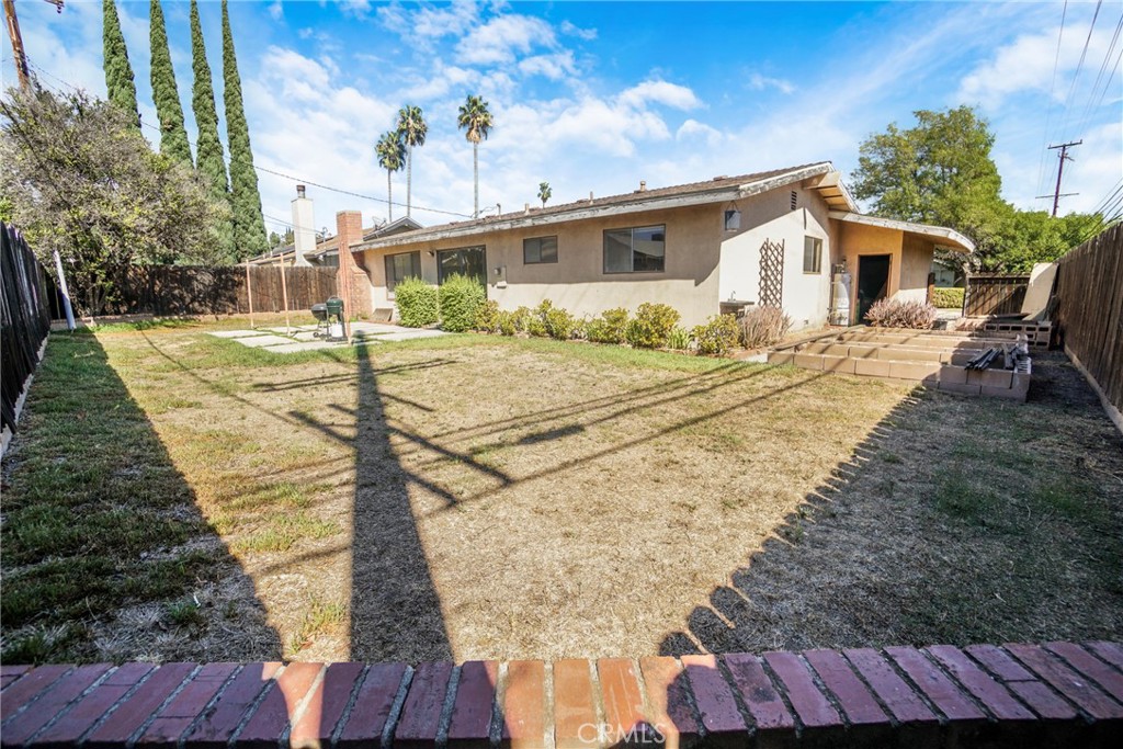9501 Lubao Avenue Property Photo 34