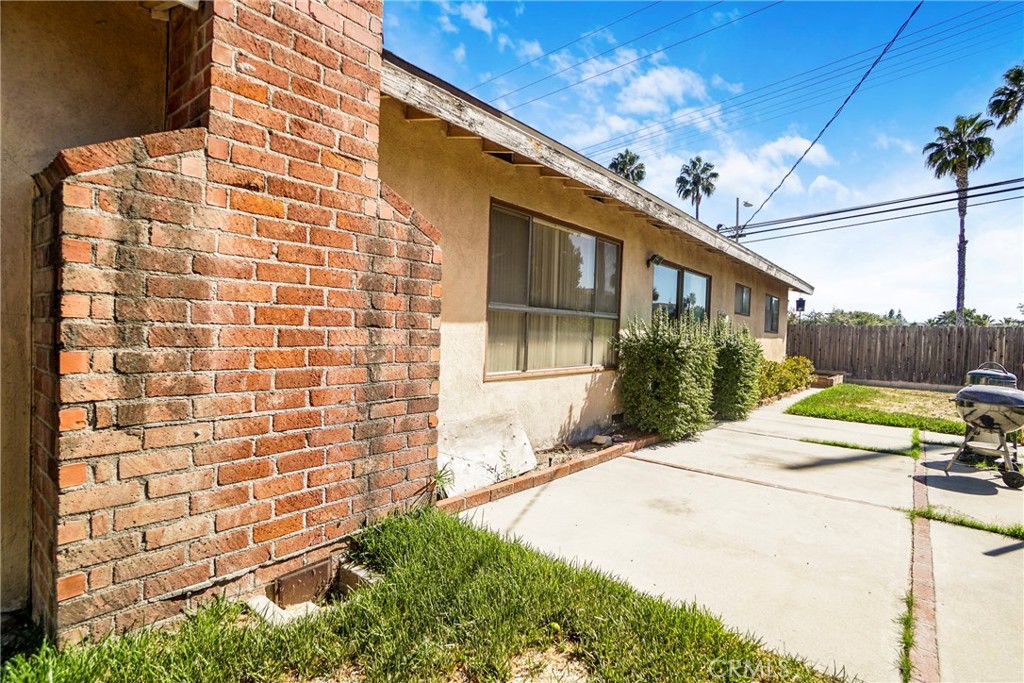 9501 Lubao Avenue Property Photo 36