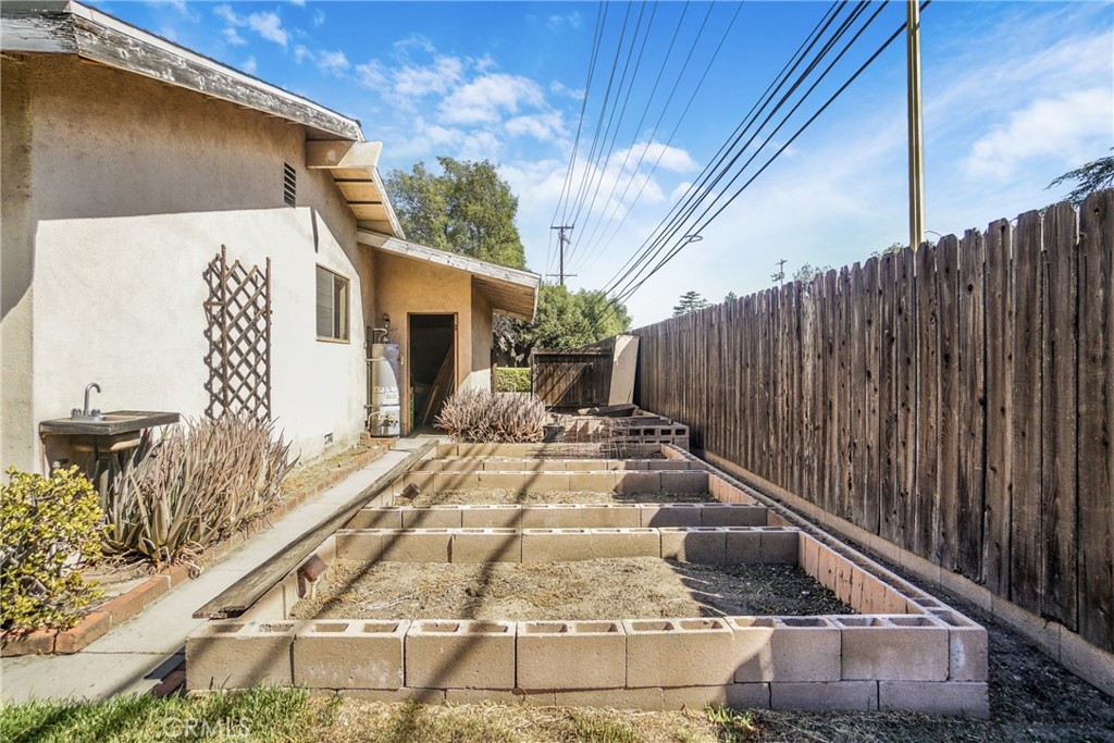 9501 Lubao Avenue Property Photo 38