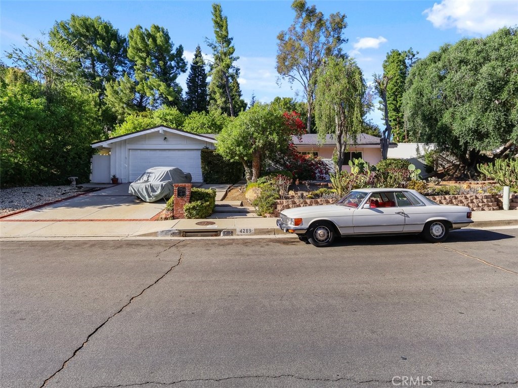 4289 Aleman Drive S Property Photo 1