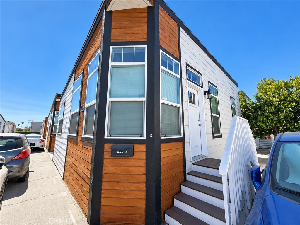 8250 Lankershim 75 Property Photo 1