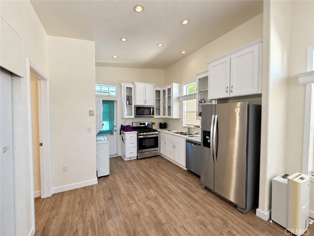 8250 Lankershim 75 Property Photo 3