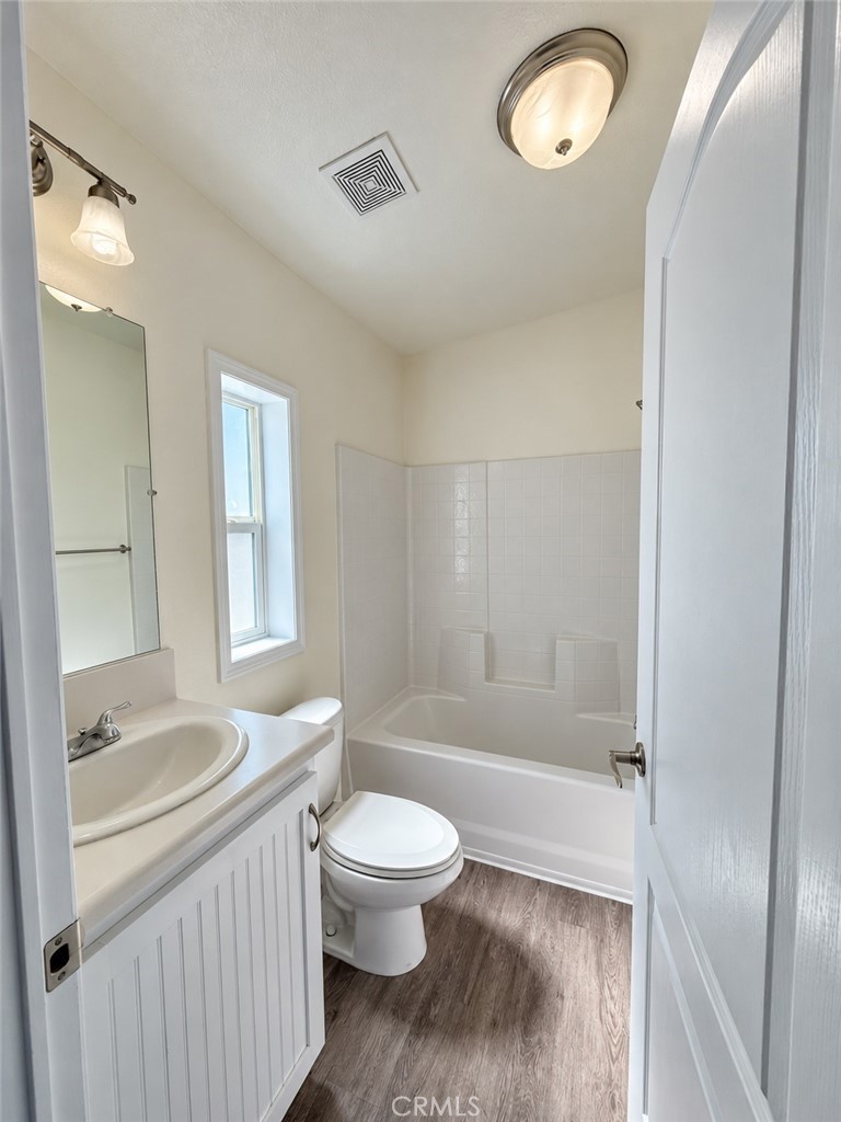 8250 Lankershim 75 Property Photo 11