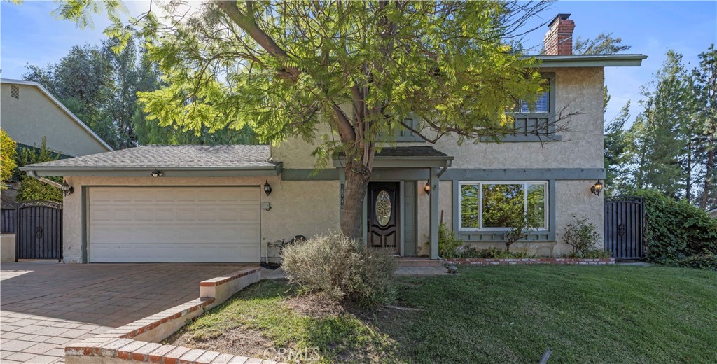 18740 Vicci Street Property Photo 2
