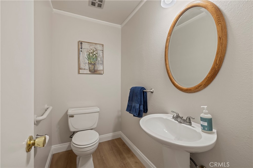 18740 Vicci Street Property Photo 18