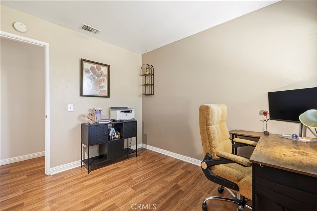 18740 Vicci Street Property Photo 28