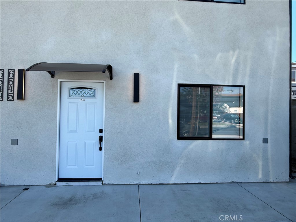6545 Satsuma Avenue Property Photo 9