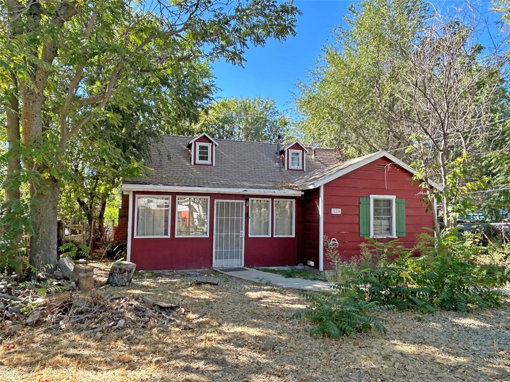 18224 Devere Court Property Photo 1
