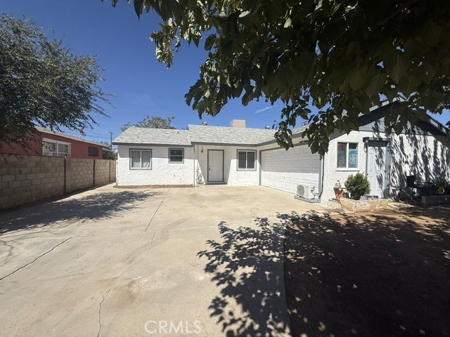 37815 Robina Property Photo 1