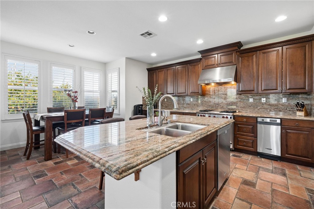 27121 Rosewood Court Property Photo 35