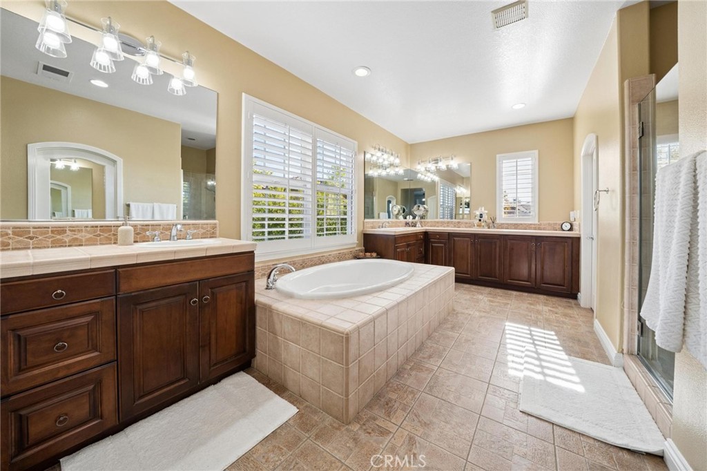 27121 Rosewood Court Property Photo 44
