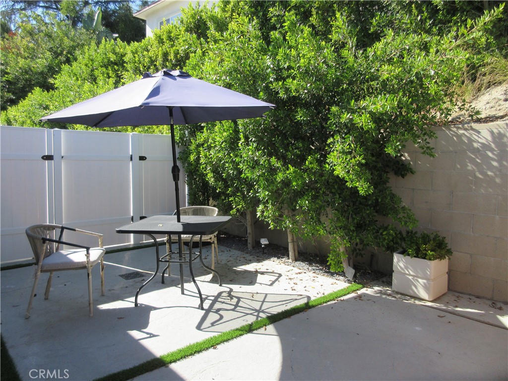 11423 Amigo Avenue Property Photo 3