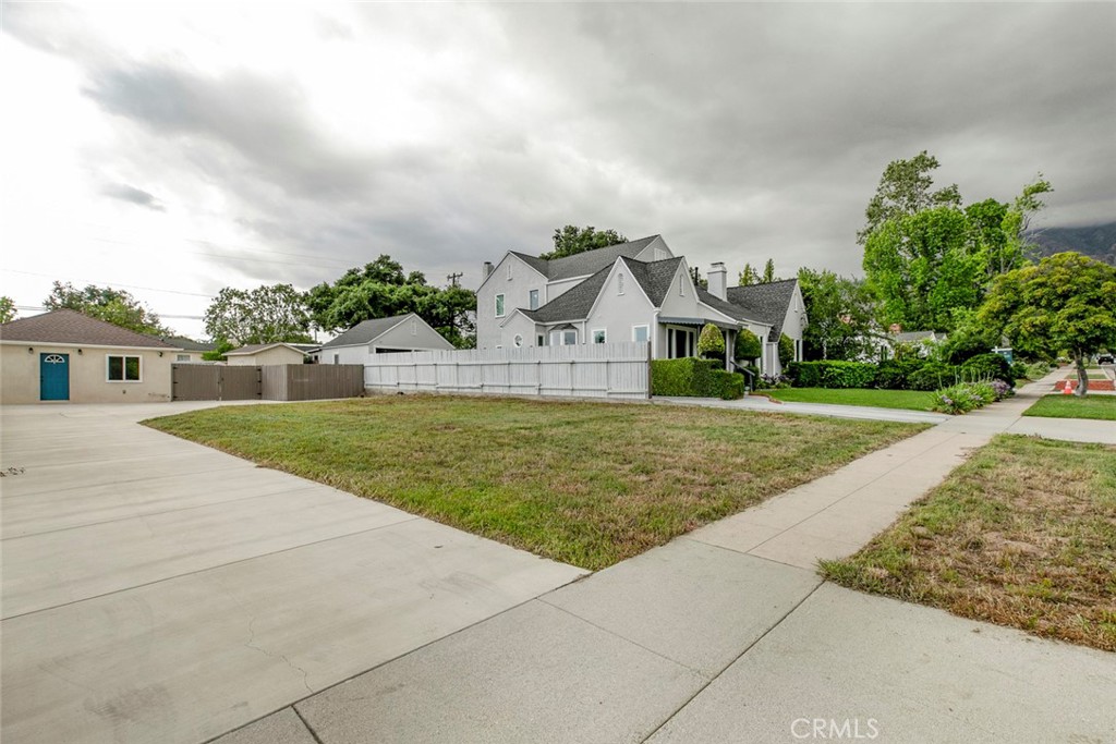 1411 Coolidge Avenue Property Photo 8