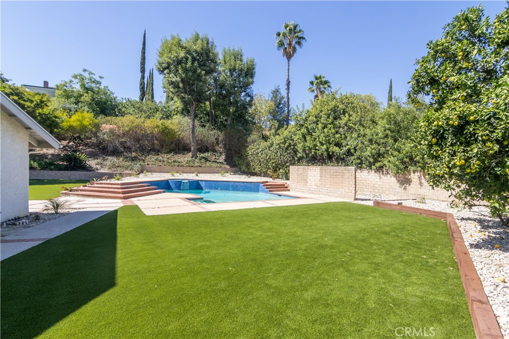 17473 Golden Lane Property Photo 2