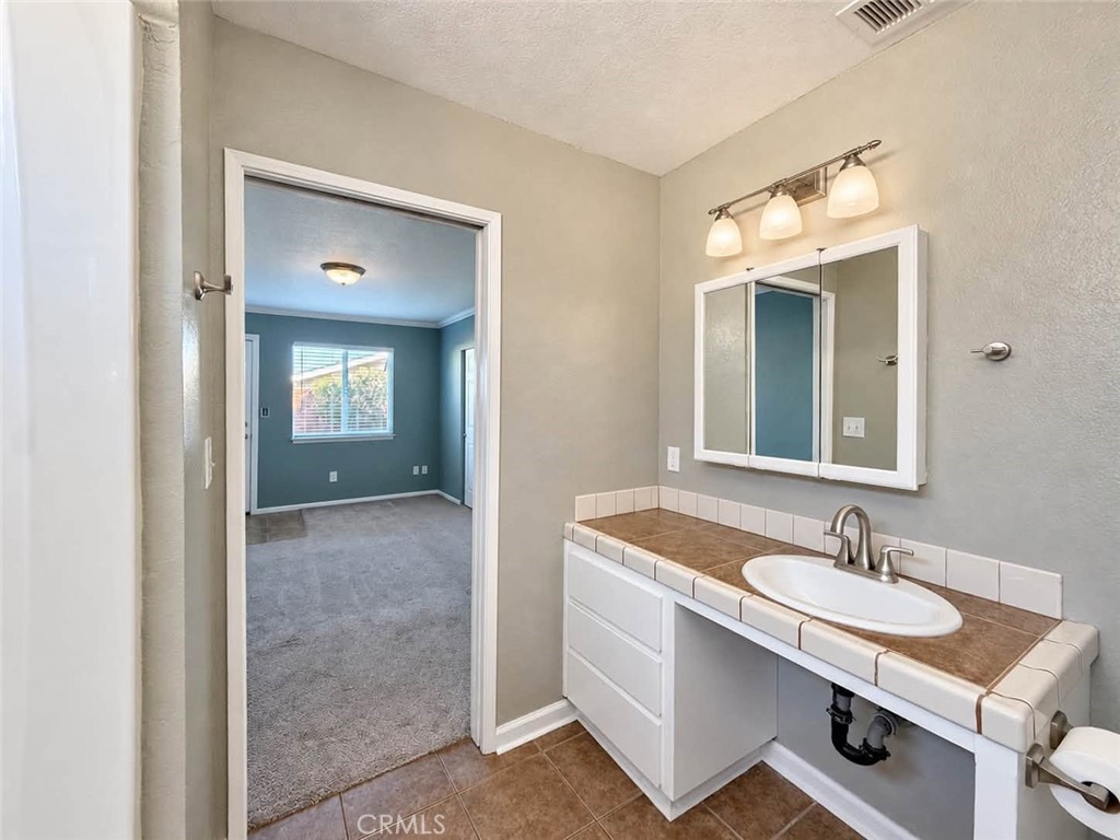 1101 Cherry Lane Property Photo 19