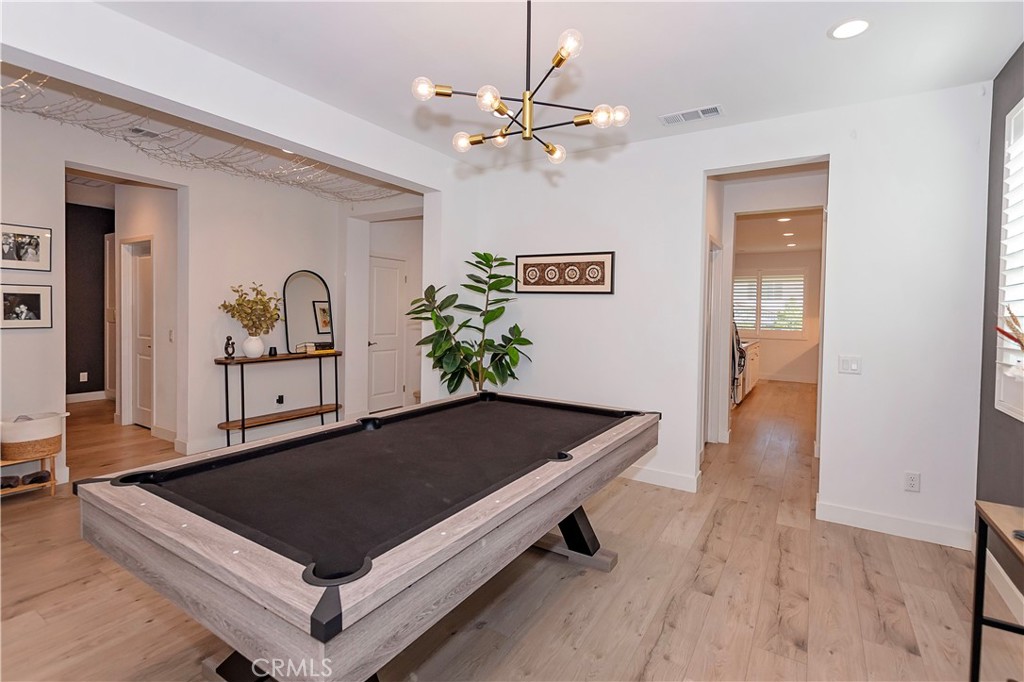 4043 Bridle Court Property Photo 8