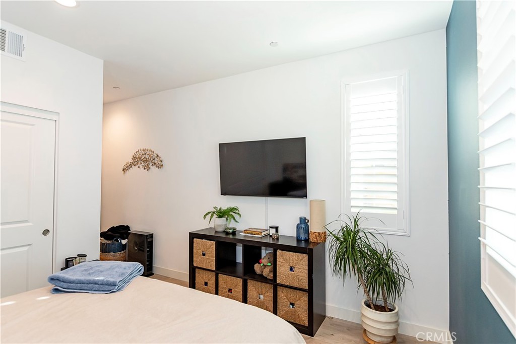 4043 Bridle Court Property Photo 12