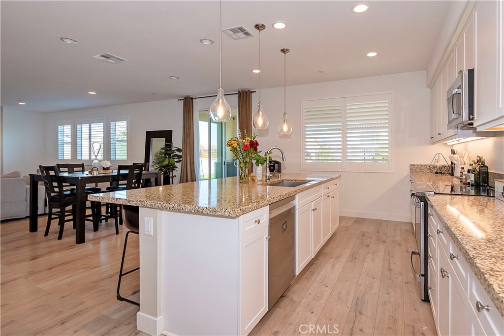 4043 Bridle Court Property Photo 16
