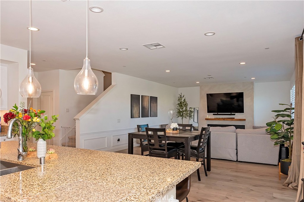 4043 Bridle Court Property Photo 18